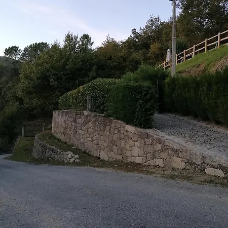 بيت للعطل Casa De Ferias Do Parque Da Peneda Geres فيلا فيرد