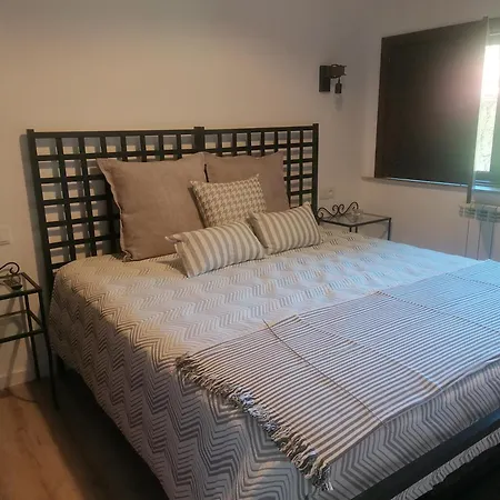 بيت للعطل Casa De Ferias Do Parque Da Peneda Geres فيلا فيرد