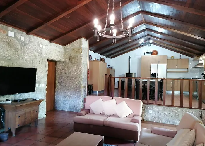 Casa De Ferias Do Parque Da Peneda Geres *